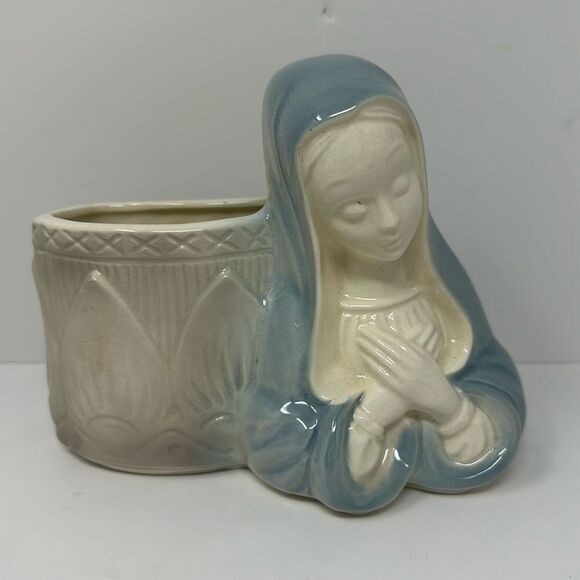 Royal Windsor Mary planter vase - Picture 1 of 3